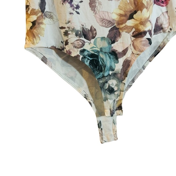 🍂Gaze Eggshell Off-White Small Softly Bodysuit LIKE NEW🍃 - Picture 2 of 8